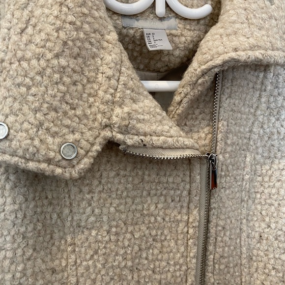 Cream fuzzy long jacket - Picture 3 of 7